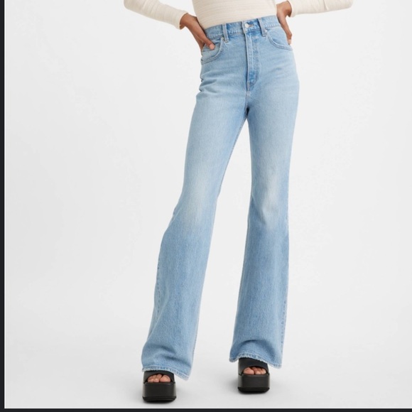 Levi's Denim - Levi's Women's High Rise 70's Flare Light Wash Jeans Size 29